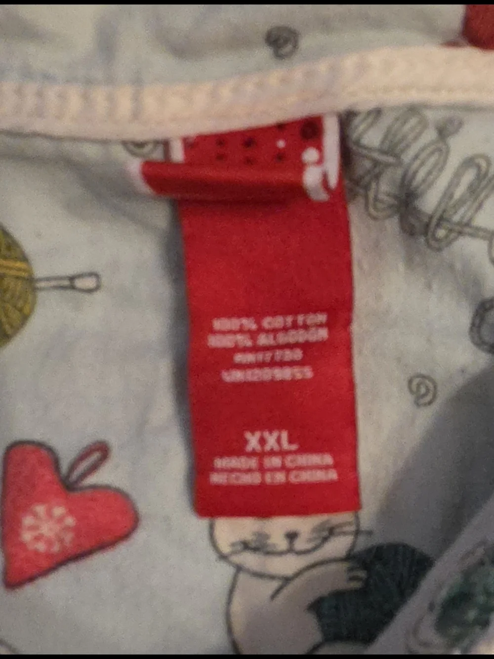 WomensPajamas – White Cat & Yarn Print